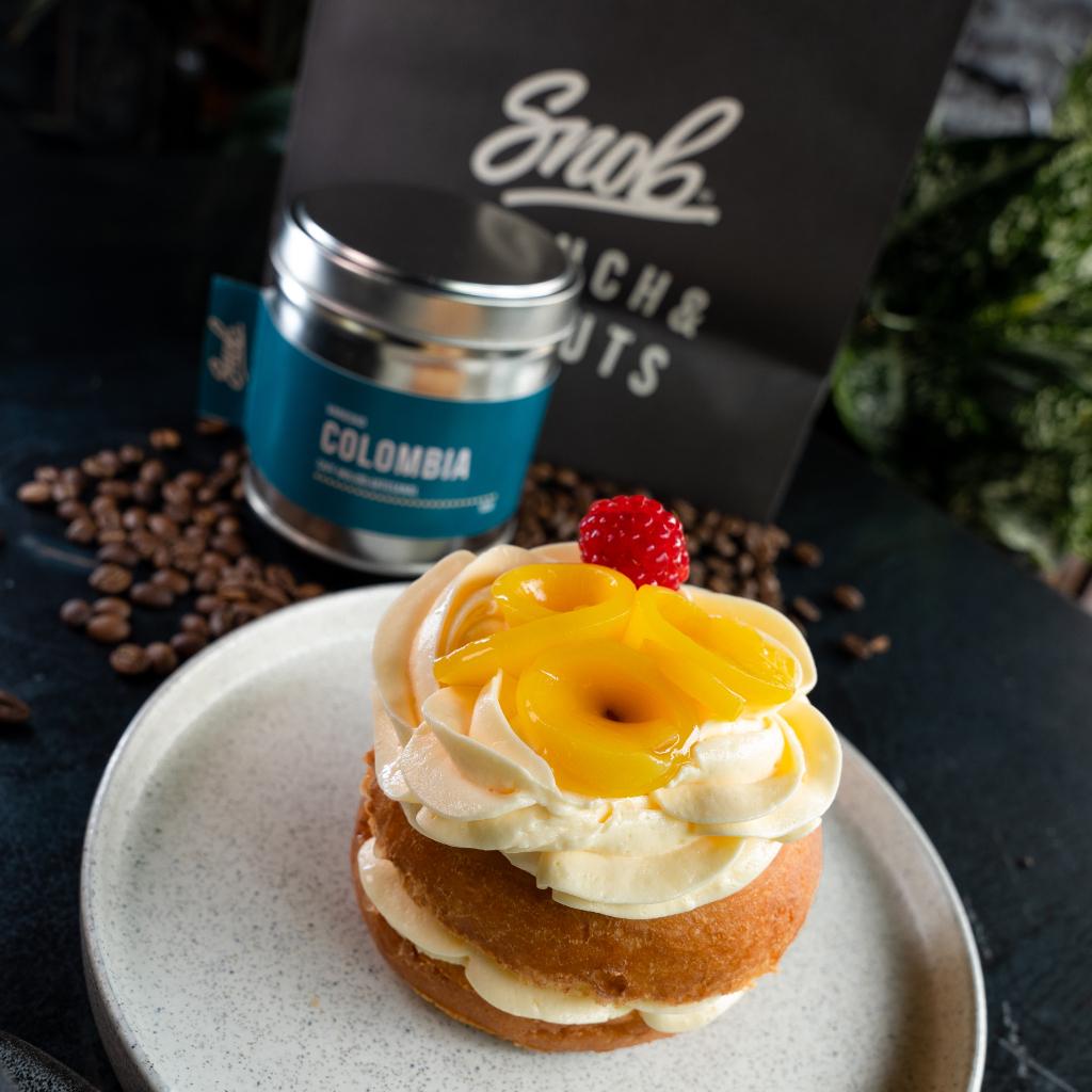 DONUT FRIA + CAFÉ SNOB