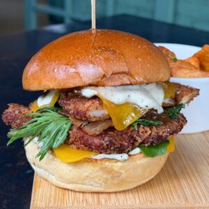 BRIOCHE BURGER DE POLLO CRISPY