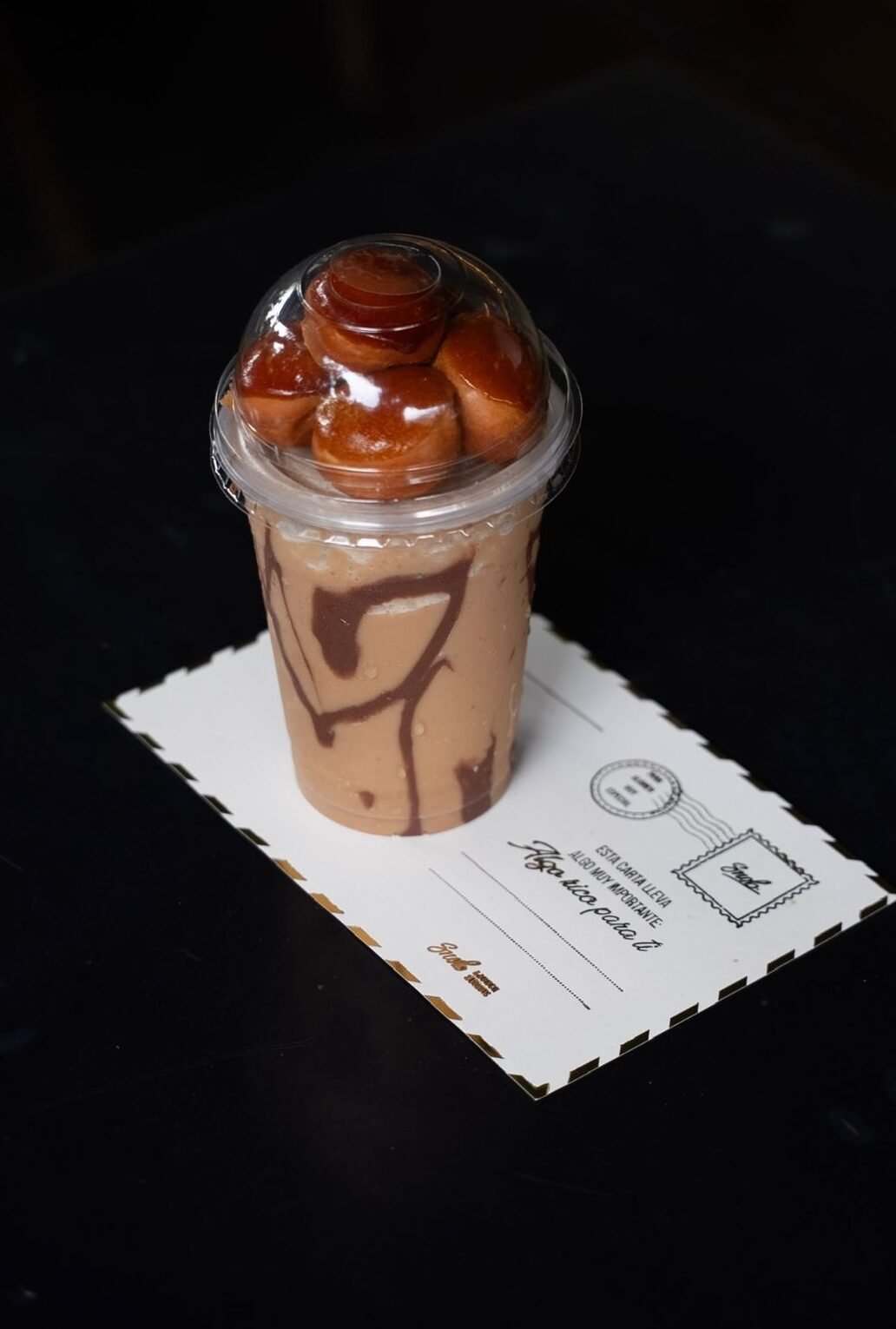 CAFÉ, DONUT BITES + CARTA